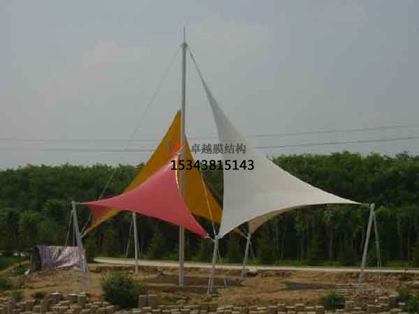亳州張拉膜景觀遮陽(yáng)棚【生產(chǎn)銷(xiāo)售】 　　