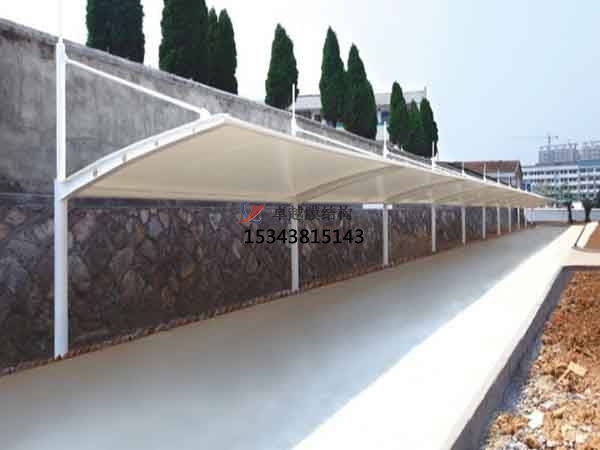 黔西南高爾夫發(fā)球臺(tái)遮陽(yáng)棚【膜結(jié)構(gòu)廠(chǎng)家】