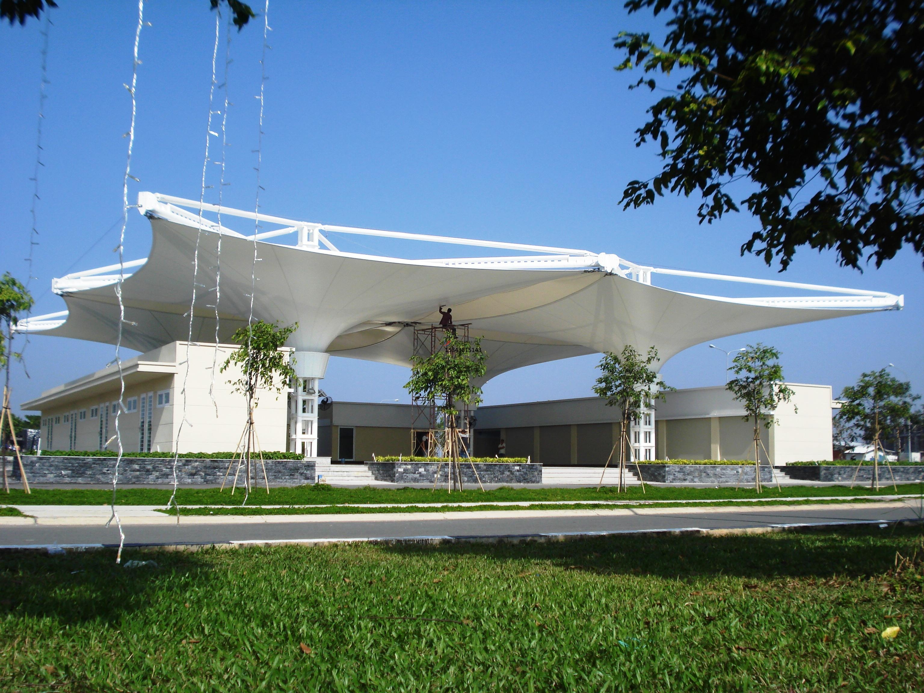 東莞景觀(guān)膜結(jié)構(gòu)遮陽(yáng)棚